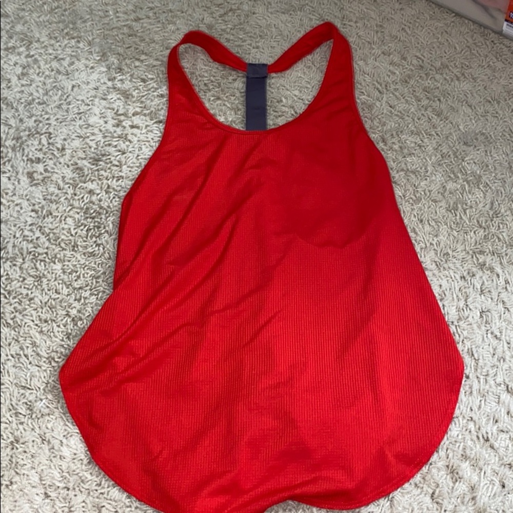 red workout tank